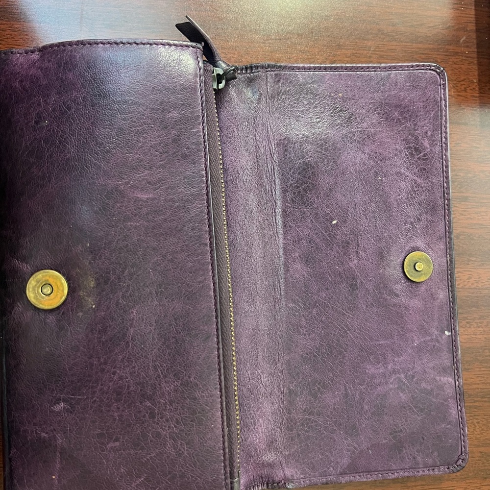 BALENCIAGA Purple Leather Wallet with Gold Accents - Picture 3 of 5